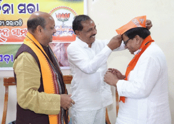 ବିଜେପିରେ ସାମିଲ ହେଲେ ଲମ୍ବୋଦର