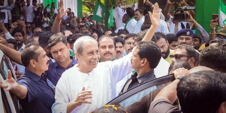 କୁନି କୁନି ପିଲାଙ୍କ ଗହଣରେ ଜନ୍ମଦିନ ପାଳନ କଲେ ନବୀନ ପଟ୍ଟନାୟକ