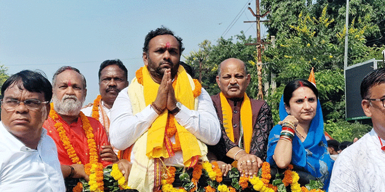 ନୂଆପଡ଼ା ଉପନିର୍ବାଚନ: ନାମାଙ୍କନ ପତ୍ର ଦାଖଲ କଲେ ଜୟ ଓ ଘାସିରାମ, ୨୦ରେ କରିବେ ସ୍ନେହାଙ୍ଗିନୀ