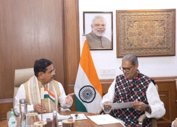 କେନ୍ଦ୍ର ମନ୍ତ୍ରୀ ଶ୍ରୀ ପ୍ରହଲ୍ଲାଦ ଜୋଶୀଙ୍କୁ ସୌଜନ୍ୟମୂଳକ ସାକ୍ଷାତ କଲେ ଉପମୁଖ୍ୟମନ୍ତ୍ରୀ ଶ୍ରୀ ସିଂହଦେଓ