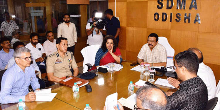 ସମ୍ଭାବ୍ୟ ବାତ୍ୟାର ମୁକାବିଲା ପାଇଁ ସରକାର ସମ୍ପୂର୍ଣ୍ଣ ଭାବେ ପ୍ରସ୍ତୁତ