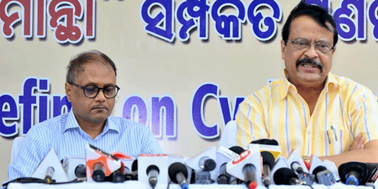 ବାତ୍ୟା ପରବର୍ତ୍ତୀ ପରିସ୍ଥିତି ସମ୍ପର୍କିତ ସମୀକ୍ଷା ବୈଠକ: ଆସନ୍ତାକାଲିଠୁ କ୍ଷୟକ୍ଷତି ଆକଳନ ପାଇଁ ନିର୍ଦ୍ଦେଶ