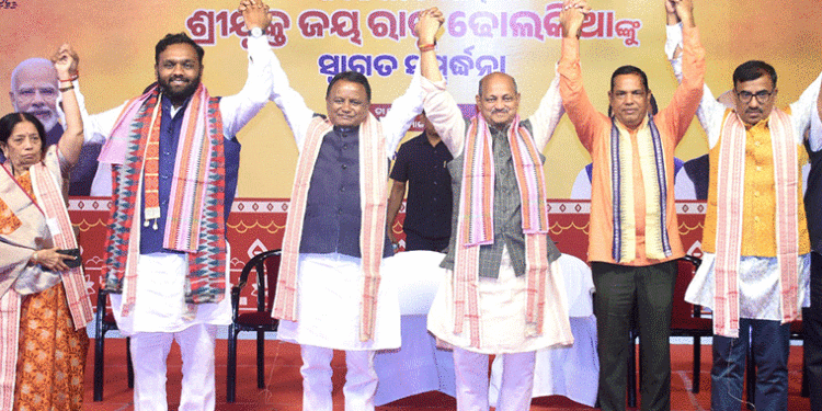 ମୁଖ୍ୟମନ୍ତ୍ରୀଙ୍କ ଉପସ୍ଥିତିରେ ଜୟ ଢୋଲକିଆଙ୍କୁ ସମ୍ବର୍ଦ୍ଧନା