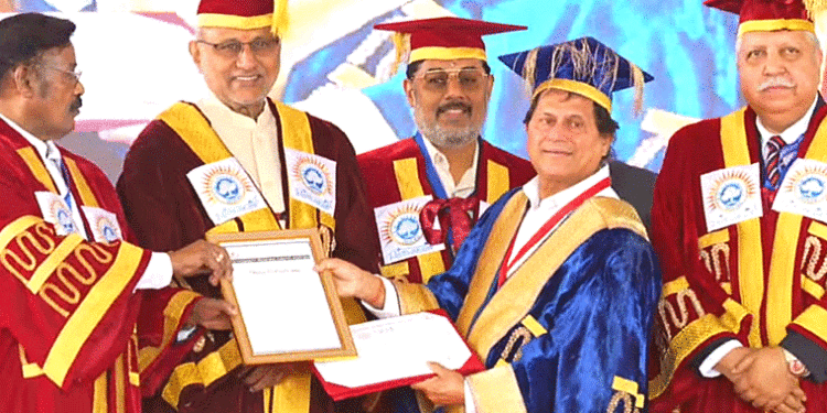 ଅଚ୍ୟୁତ ସାମନ୍ତଙ୍କୁ ଏସ୍‍ଆର୍‍ଏମ୍‍ ବିଶ୍ୱବିଦ୍ୟାଳୟରୁ ୬୯ତମ ସମ୍ମାନସୂଚକ ଡକ୍ଟରେଟ୍