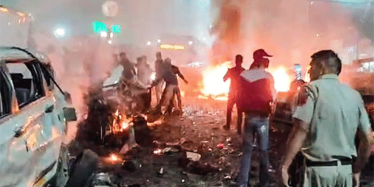 ଦିଲ୍ଲୀରେ ଭୟଙ୍କର ବିସ୍ଫୋରଣ: ୧୦ ମୃତ, ଜାରି ହେଲା ହାଇଆଲର୍ଟ