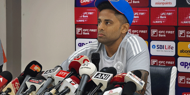 ଅଭିଷେକ ଶର୍ମାଙ୍କ ସହ ମିଶି ଓପନିଂ କରିବେ ଗିଲ୍‌: ସୂର୍ଯ୍ୟ କୁମାର