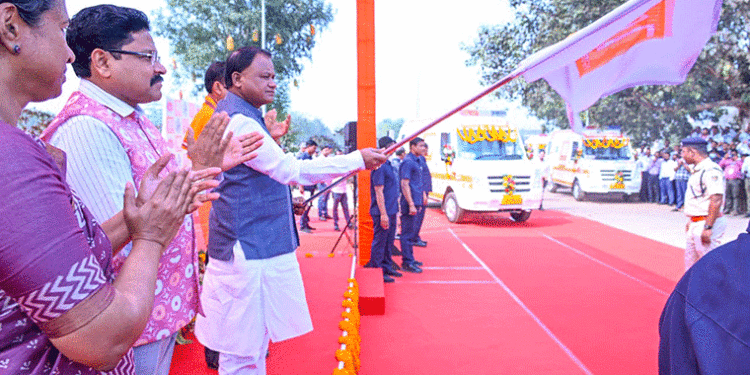 ପ୍ରଥମ ପର୍ଯ୍ୟାୟରେ ୧୫୦ଟି ନୂଆ ୧୦୮ ଆମ୍ବୁଲାନ୍ସର ଲୋକାର୍ପଣ କଲେ ମୁଖ୍ୟମନ୍ତ୍ରୀ