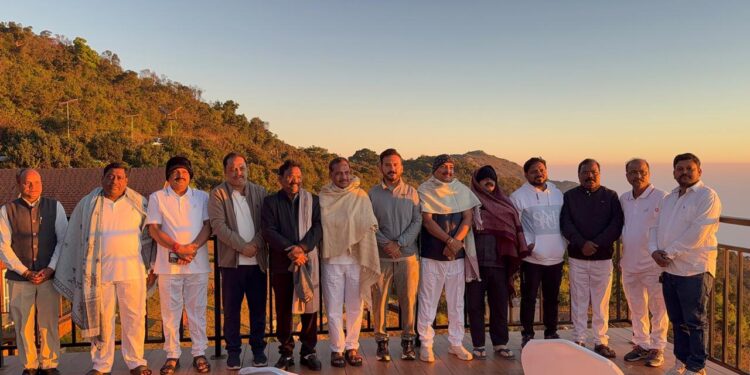 ଗଜପତି ଗସ୍ତ କରି ପର୍ଯ୍ୟଟନ କ୍ଷେତ୍ର ପରିଦର୍ଶନ କଲେ ମନ୍ତ୍ରୀ ଓ ବିଧାୟକ