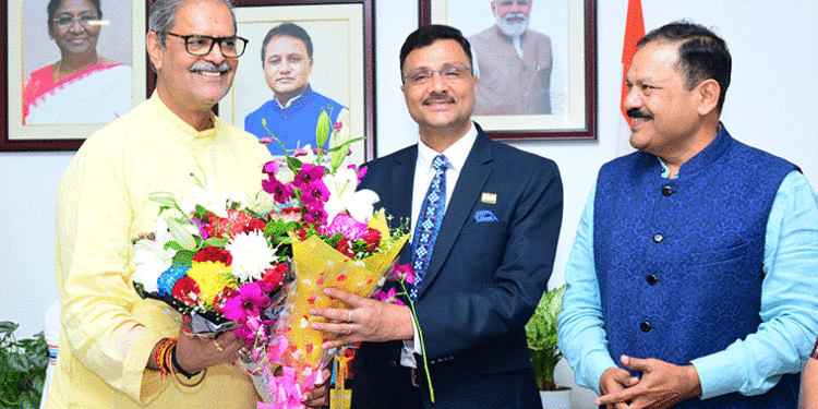 କୃଷି ଶିଳ୍ପ ନିଗମ, ରାଜ୍ୟ ବିହନ ନିଗମ ଏବଂ କାଜୁ ଉନ୍ନୟନ ନିଗମ ପକ୍ଷରୁ ଓଡ଼ିଶା ସରକାରଙ୍କୁ ଲାଭାଂଶ ପ୍ରଦାନ