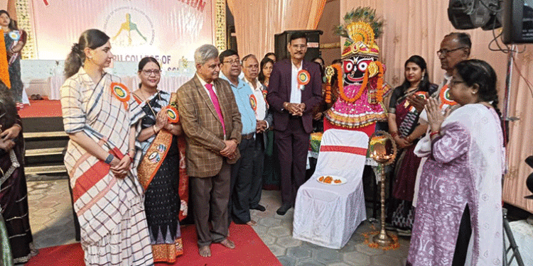 ସଦଗୁରୁ କଲେଜ ଅଫ୍‌‌ ନର୍ସିଂ ଏବଂ ଏଲାଇଡ୍‌‌ ମେଡିକାଲ୍‌‌ ସାଇନ୍ସର ପ୍ରଥମ ବାର୍ଷିକ ଉତ୍ସବ