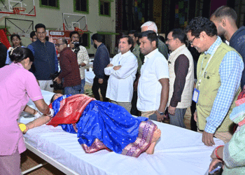 ଆର୍ଟ ଅଫ୍ ଗିଭିଂର ପ୍ରୟାସ: କିଟ୍ ରେ ବିଶାଳ ରକ୍ତଦାନ ଶିବିର