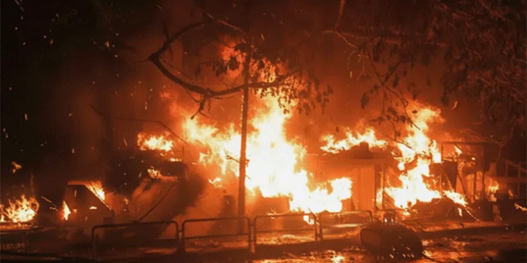 ନିଆଁର ଆଁରେ ଛାରଖାର ଭୁବନେଶ୍ବର ୟୁନିଟ୍ ୱାନ ମାର୍କେଟ