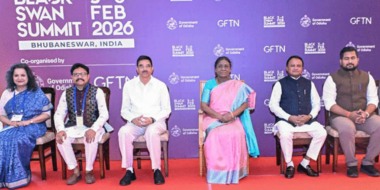 ଭୁବନେଶ୍ୱରରେ ବ୍ଲାକ୍‌ ସ୍ୱାନ୍‌ ଶିଖର ସମ୍ମିଳନୀରେ ରାଷ୍ଟ୍ରପତିଙ୍କ ଯୋଗଦାନ