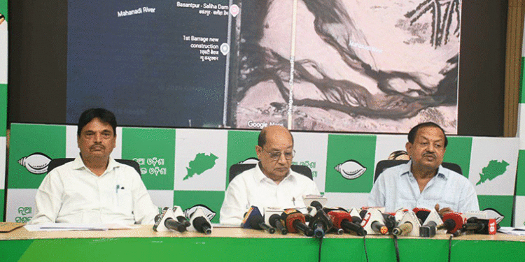 ମହାନଦୀ ପ୍ରସଙ୍ଗରେ ରାଜ୍ୟ ସରକାରଙ୍କୁ ବିଜେଡିର ଟାର୍ଗେଟ: ‘ସରକାର କେବଳ ବ୍ଲେମ୍ ଗେମ ଖେଳୁଛନ୍ତି’