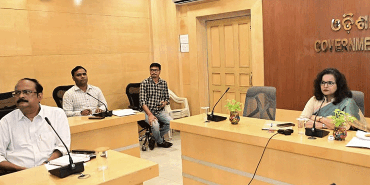 ଜିଲ୍ଲାସ୍ତରୀୟ ଉନ୍ନୟନମୂଳକ ଯୋଜନାର ସମୀକ୍ଷା