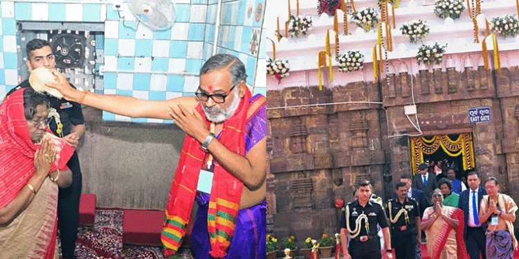 ମାଆ ବିରଜାଙ୍କ ଦର୍ଶନ ସହ ନାଭିଗୟାରେ ପିତୃପୁରୁଷଙ୍କୁ ପିଣ୍ଡଦାନ କଲେ ରାଷ୍ଟ୍ରପତି