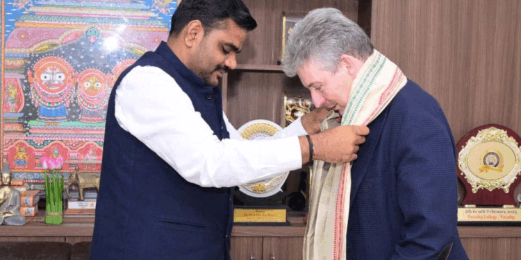 ଶିଳ୍ପ ମନ୍ତ୍ରୀଙ୍କୁ ଭେଟିଲେ ଅଷ୍ଟ୍ରେଲିଆର କନସୁଲ ଜେନେରାଲ