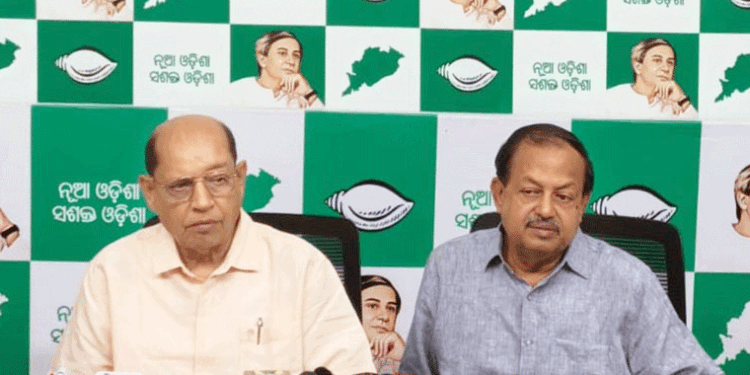 ଓଡ଼ିଶାରେ ୯ ଲକ୍ଷରୁ ଅଧିକ ଭୋଟର ବାଦ ପଡିବା ପ୍ରସଙ୍ଗ , ଆଶ୍ଚର୍ଯ୍ୟ କରୁଛି ରିପୋର୍ଟ : ବିଜେଡି