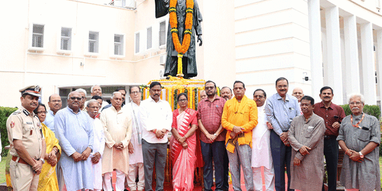 ବିଧାନସଭା ପରିସରରେ ଉତ୍କଳଗୌରବ ମଧୁସୂଦନ ଦାସଙ୍କ ଜୟନ୍ତୀ ପାଳିତ