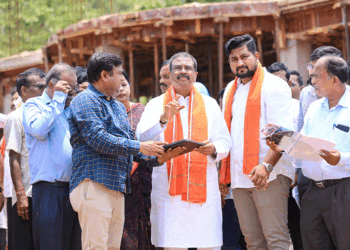 ‘ପାଇକ ବିଦ୍ରୋହ ସ୍ମାରକୀ’ ପ୍ରକଳ୍ପର ସମୀକ୍ଷା କଲେ ଧର୍ମେନ୍ଦ୍ର, ଖୁବ୍‌ଶୀଘ୍ର ଦ୍ବିତୀୟ ଟେଣ୍ଡର