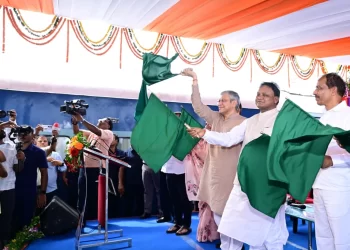 ପୁରୀ-କୋରାପୁଟ-ପୁରୀ ନୂଆ ଟ୍ରେନର ଶୁଭାରମ୍ଭ, ଉତ୍ତର ଓଡ଼ିଶା ପାଇଁ ବି ସ୍ବତନ୍ତ୍ର ଘୋଷଣା କଲେ ରେଳମନ୍ତ୍ରୀ