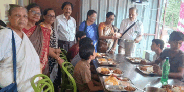 ବାଣୀ ବିହାର ଅଶି ତରଫରୁ ଅନ୍ନ ସେବା କାର୍ଯକ୍ରମ